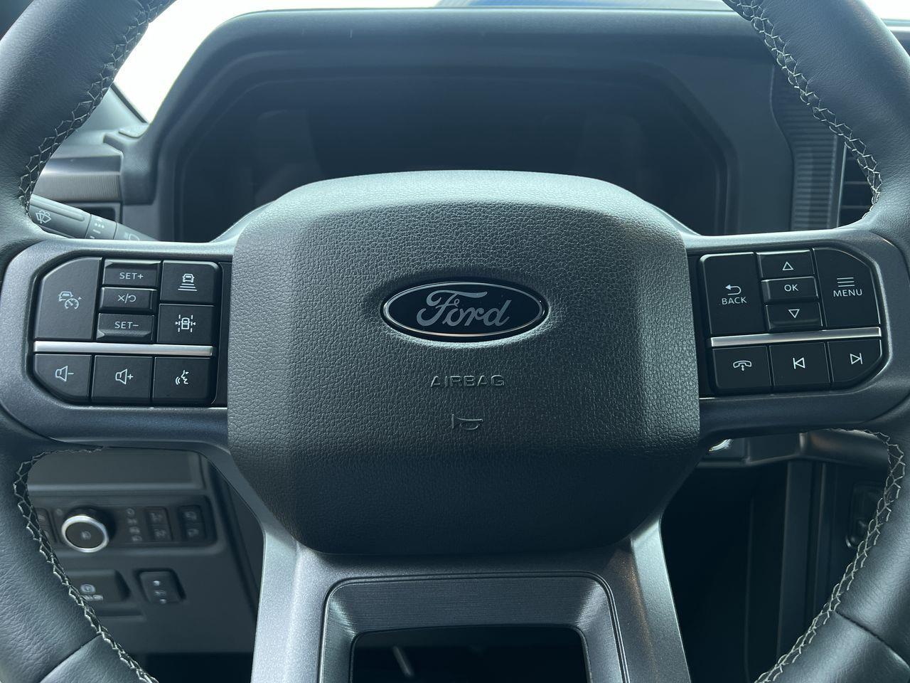 2025 Ford F-150 Lariat 4X4, HYBRID, MOONROOF, HEATED/COOLED LEATHER SEATS, NAV, CRUISE CONTROL, BACK UP CAM!!! Photo