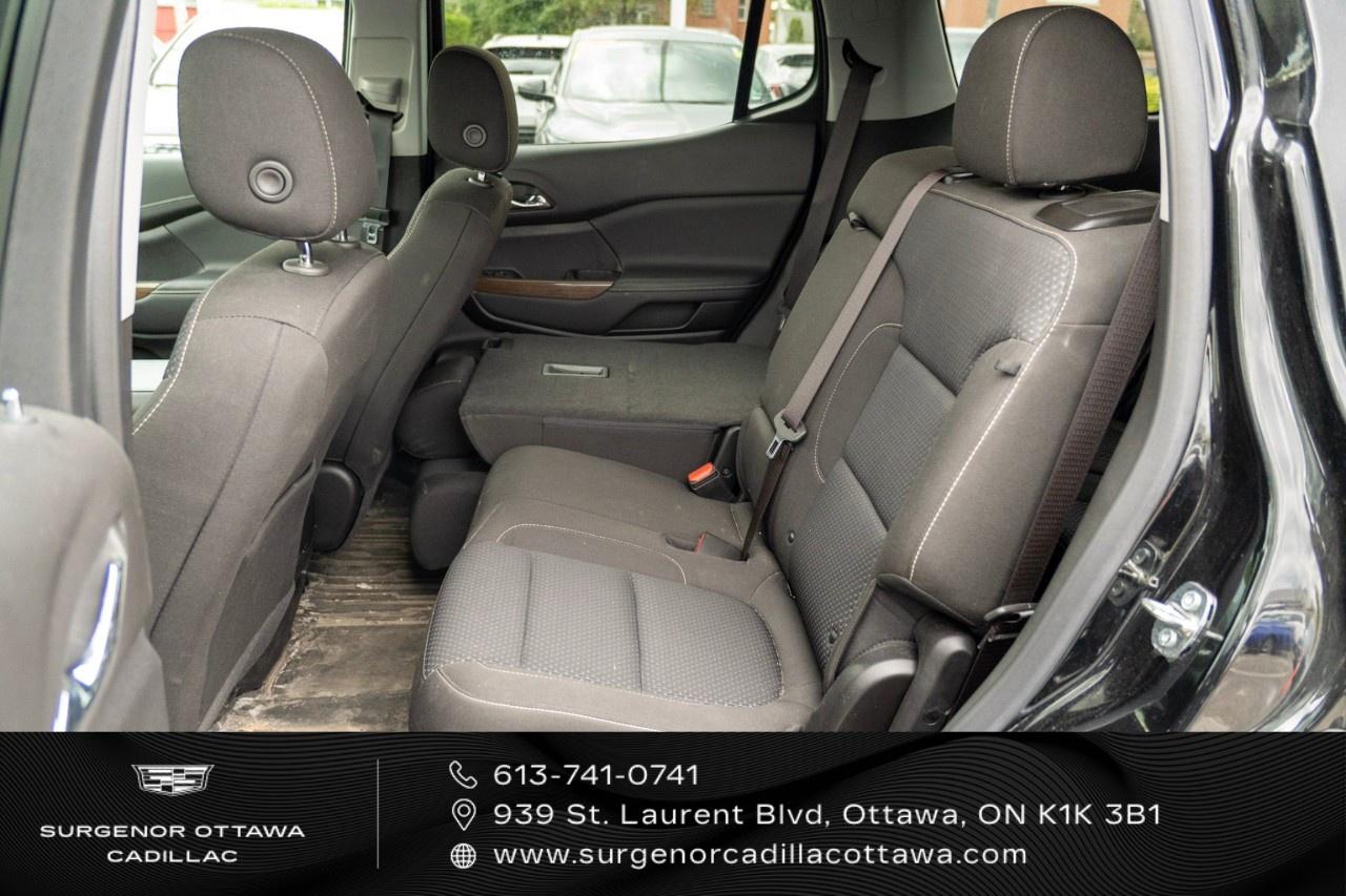 2023 GMC Acadia AWD SLE Photo