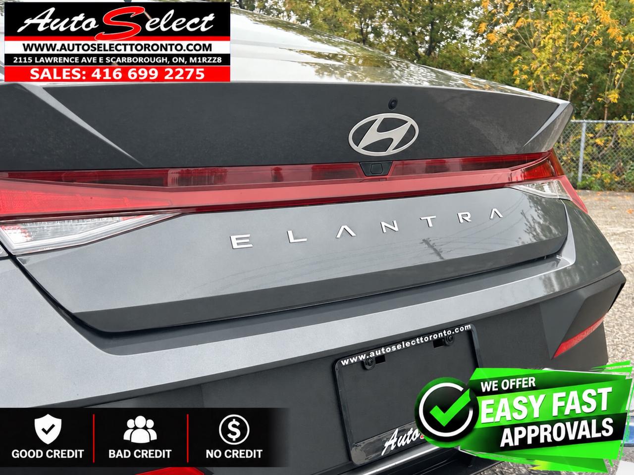 2024 Hyundai Elantra Preferred w/Tech Package Sunroof - Apple Carplay - Clean Carfax Photo