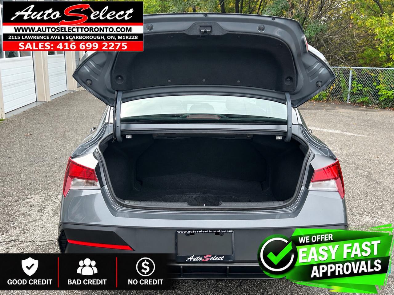 2024 Hyundai Elantra Preferred w/Tech Package Sunroof - Apple Carplay - Clean Carfax Photo