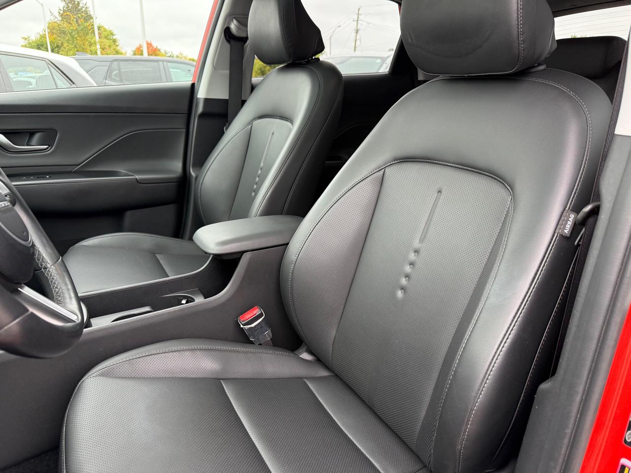 2025 Hyundai KONA 2.0L Preferred w/Trend Package Sunroof! Leather! AutoStart! Photo