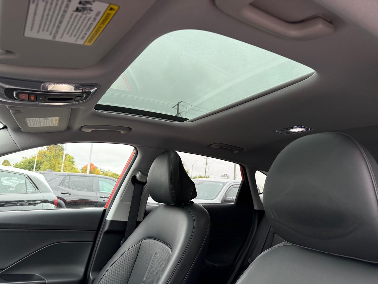 2025 Hyundai KONA 2.0L Preferred w/Trend Package Sunroof! Leather! AutoStart! Photo