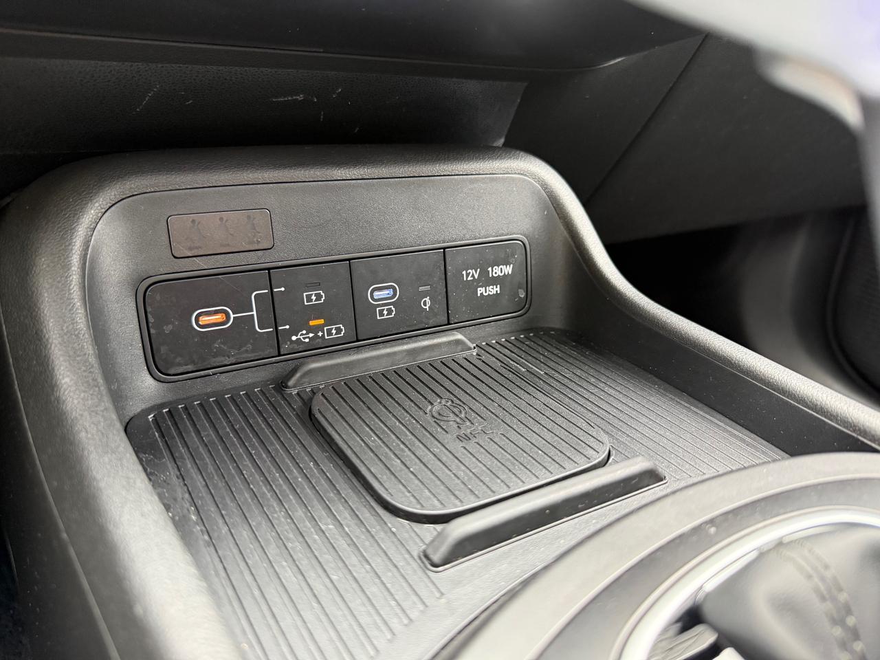 2025 Hyundai KONA 2.0L Preferred w/Trend Package Sunroof! Leather! AutoStart! Photo