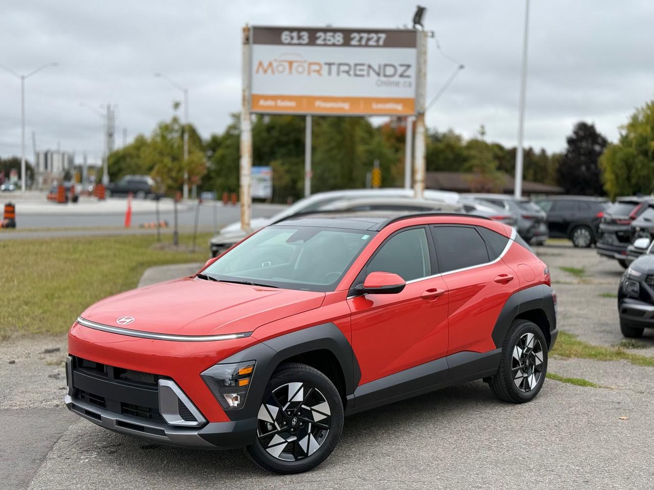 2025 Hyundai KONA 2.0L Preferred w/Trend Package Sunroof! Leather! AutoStart! Photo
