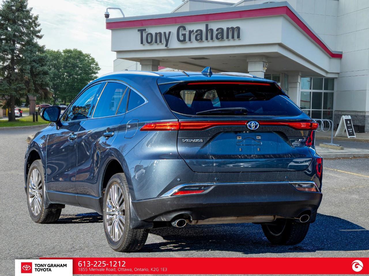 2024 Toyota Venza XLE Photo