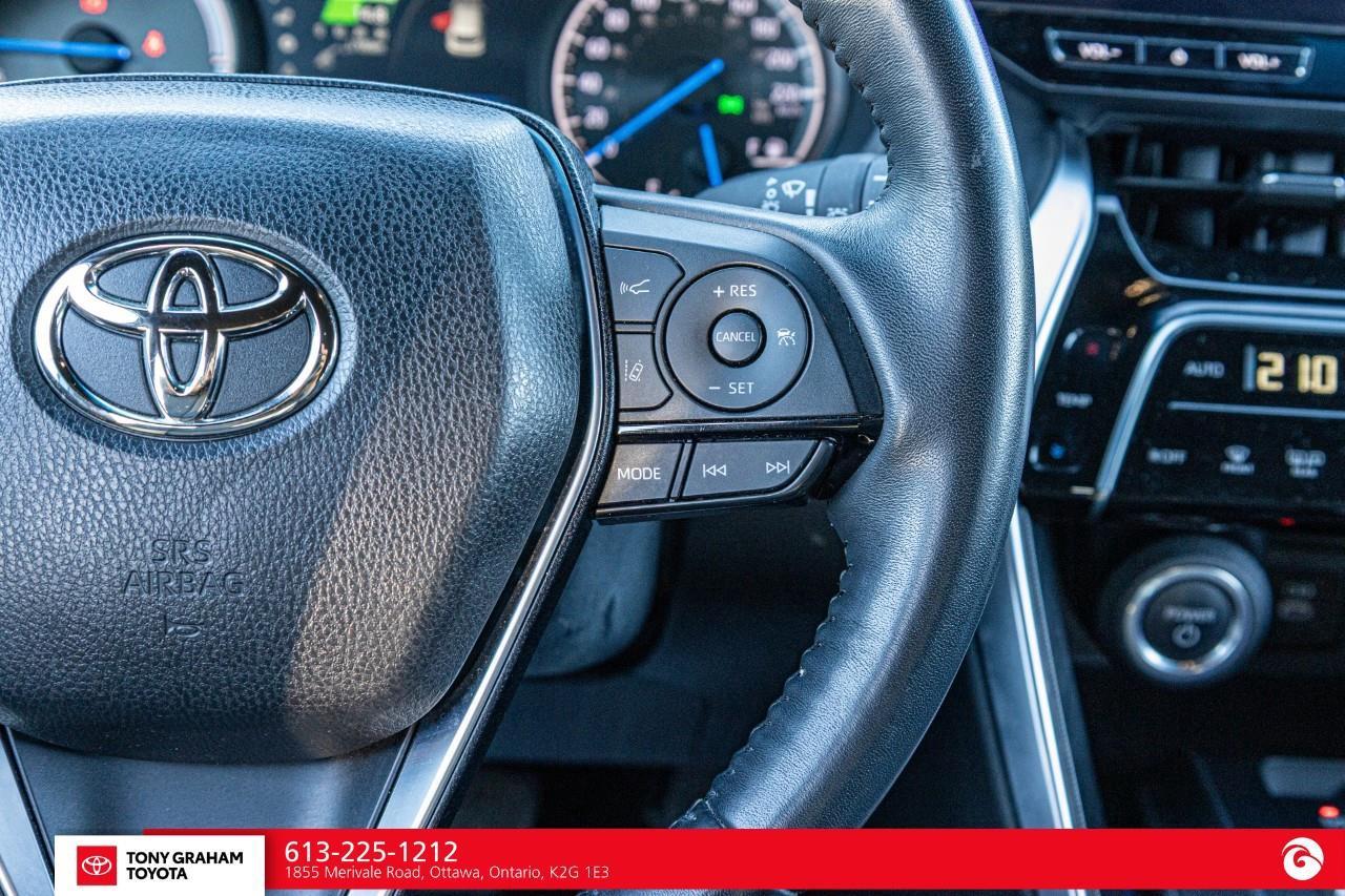 2024 Toyota Venza XLE Photo