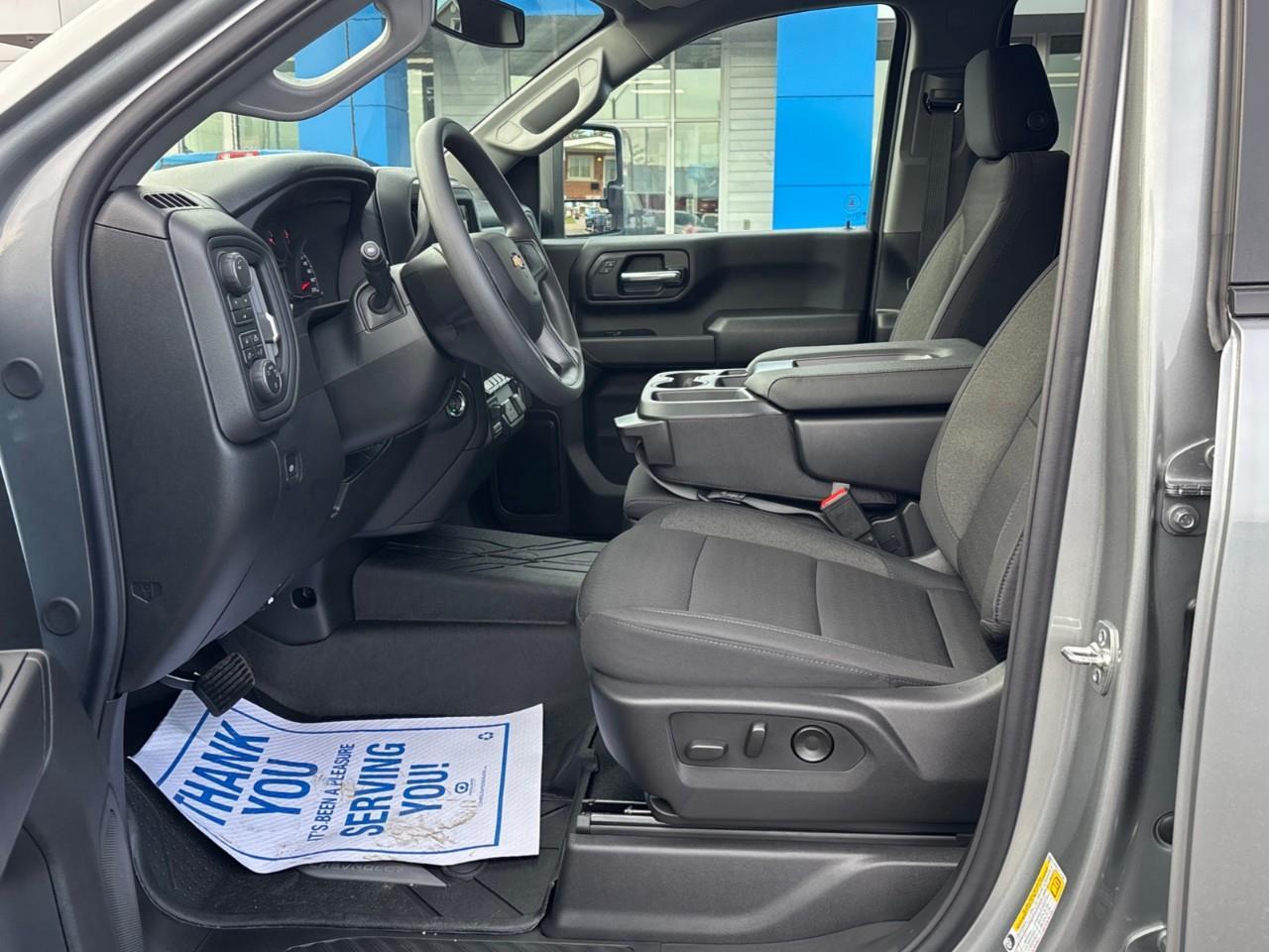 2026 Chevrolet Silverado 2500 HD Custom New 2026 Gas Powered V8 6 Passenger Crew Cab 4X4 Truck with Push Button Start, Remote Vehicle Start, 10-Way Power Drivers Seat, 5th Wheel Prep Package and a 7 Diagonal Touchscreen Radio with Wireless Photo