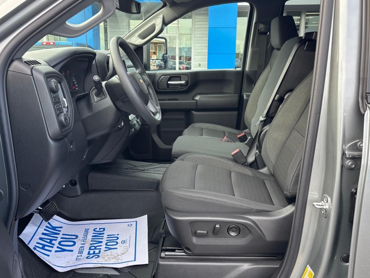 2026 Chevrolet Silverado 2500 HD Custom New 2026 Gas Powered V8 6 Passenger Crew Cab 4X4 Truck with Push Button Start, Remote Vehicle Start, 10-Way Power Drivers Seat, 5th Wheel Prep Package and a 7 Diagonal Touchscreen Radio with Wireless Photo