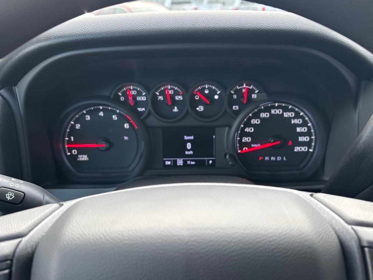 2026 Chevrolet Silverado 2500 HD Custom New 2026 Gas Powered V8 6 Passenger Crew Cab 4X4 Truck with Push Button Start, Remote Vehicle Start, 10-Way Power Drivers Seat, 5th Wheel Prep Package and a 7 Diagonal Touchscreen Radio with Wireless Photo