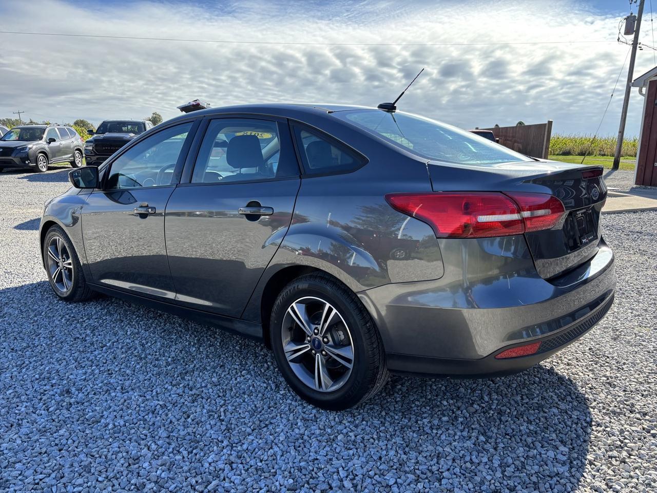 2018 Ford Focus SE Sedan ~CLEAN CARFAX~31 FORD DEALER SERVICE RECORDS~ Photo