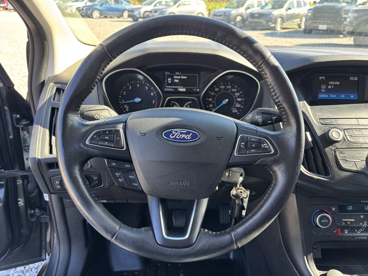 2018 Ford Focus SE Sedan ~CLEAN CARFAX~31 FORD DEALER SERVICE RECORDS~ Photo