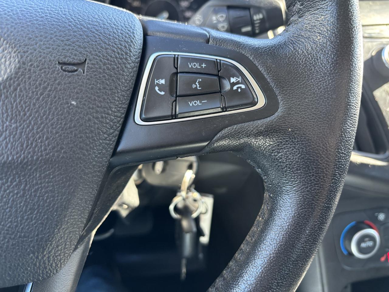 2018 Ford Focus SE Sedan ~CLEAN CARFAX~31 FORD DEALER SERVICE RECORDS~ Photo