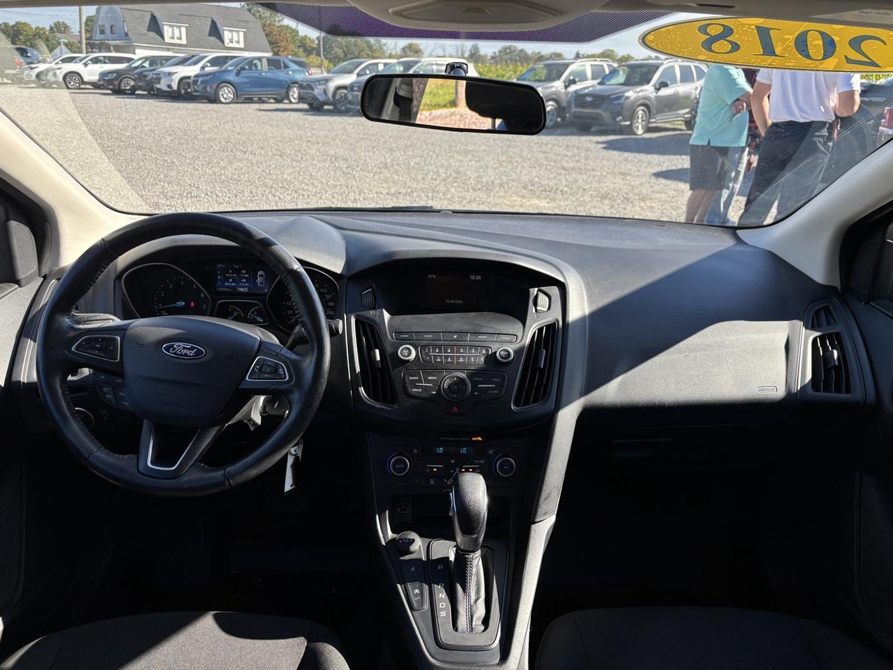 2018 Ford Focus SE Sedan ~CLEAN CARFAX~31 FORD DEALER SERVICE RECORDS~ Photo