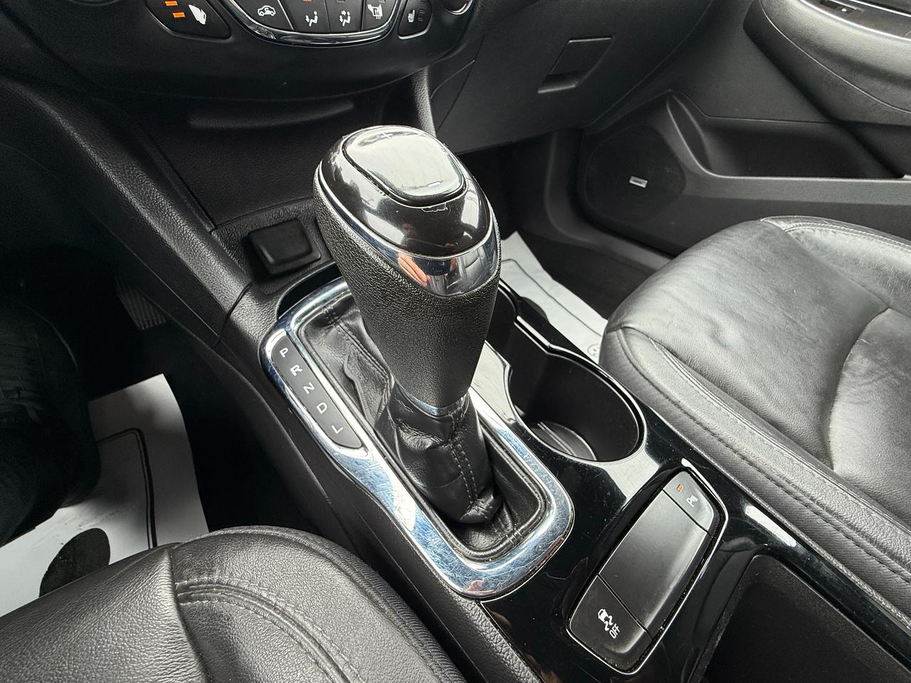2017 Chevrolet Cruze RS Photo