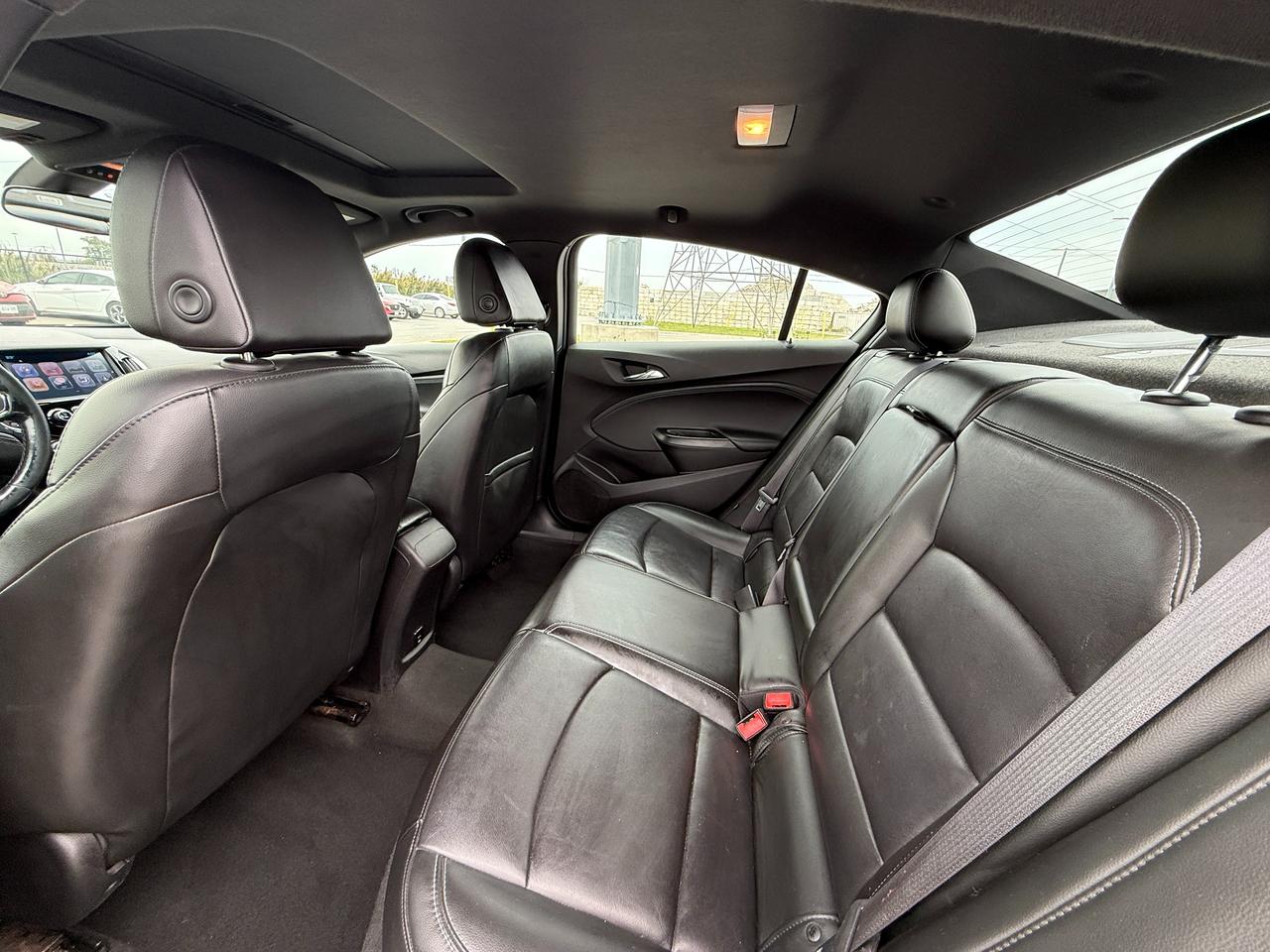 2017 Chevrolet Cruze RS Photo
