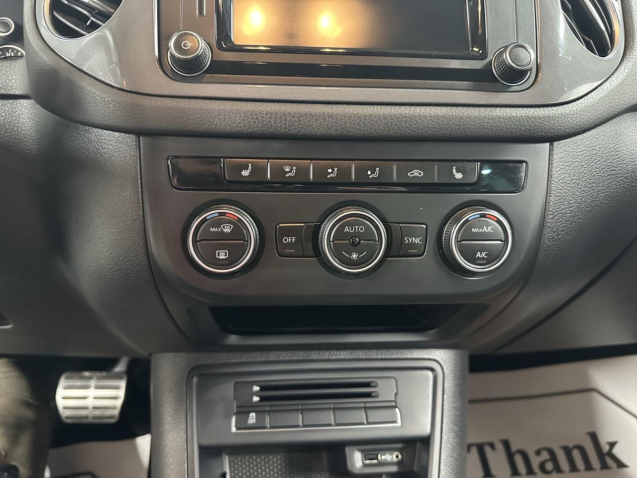 2017 Volkswagen Tiguan 4MOTION 4dr Wolfsburg Edition Photo