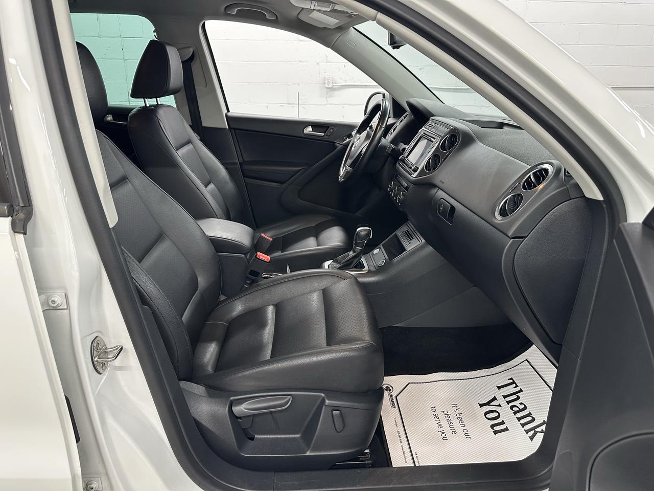 2017 Volkswagen Tiguan 4MOTION 4dr Wolfsburg Edition Photo15