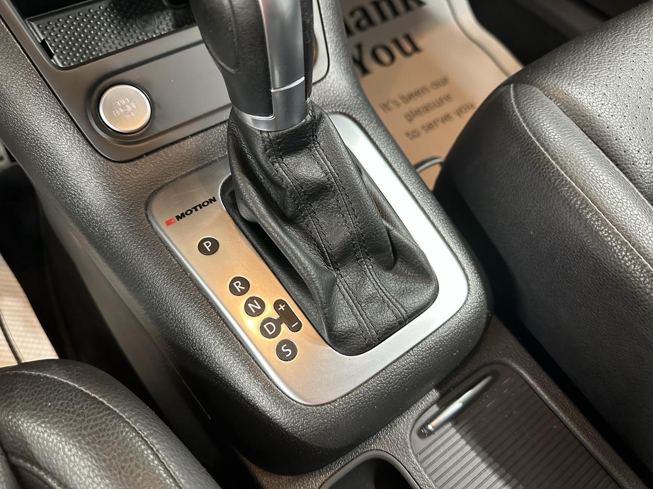2017 Volkswagen Tiguan 4MOTION 4dr Wolfsburg Edition Photo