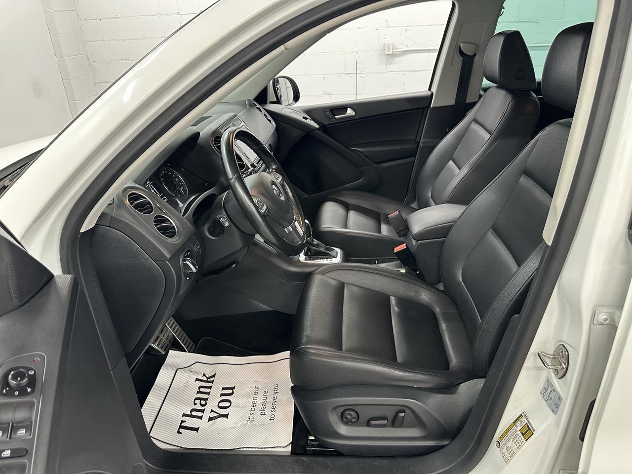 2017 Volkswagen Tiguan 4MOTION 4dr Wolfsburg Edition Photo32