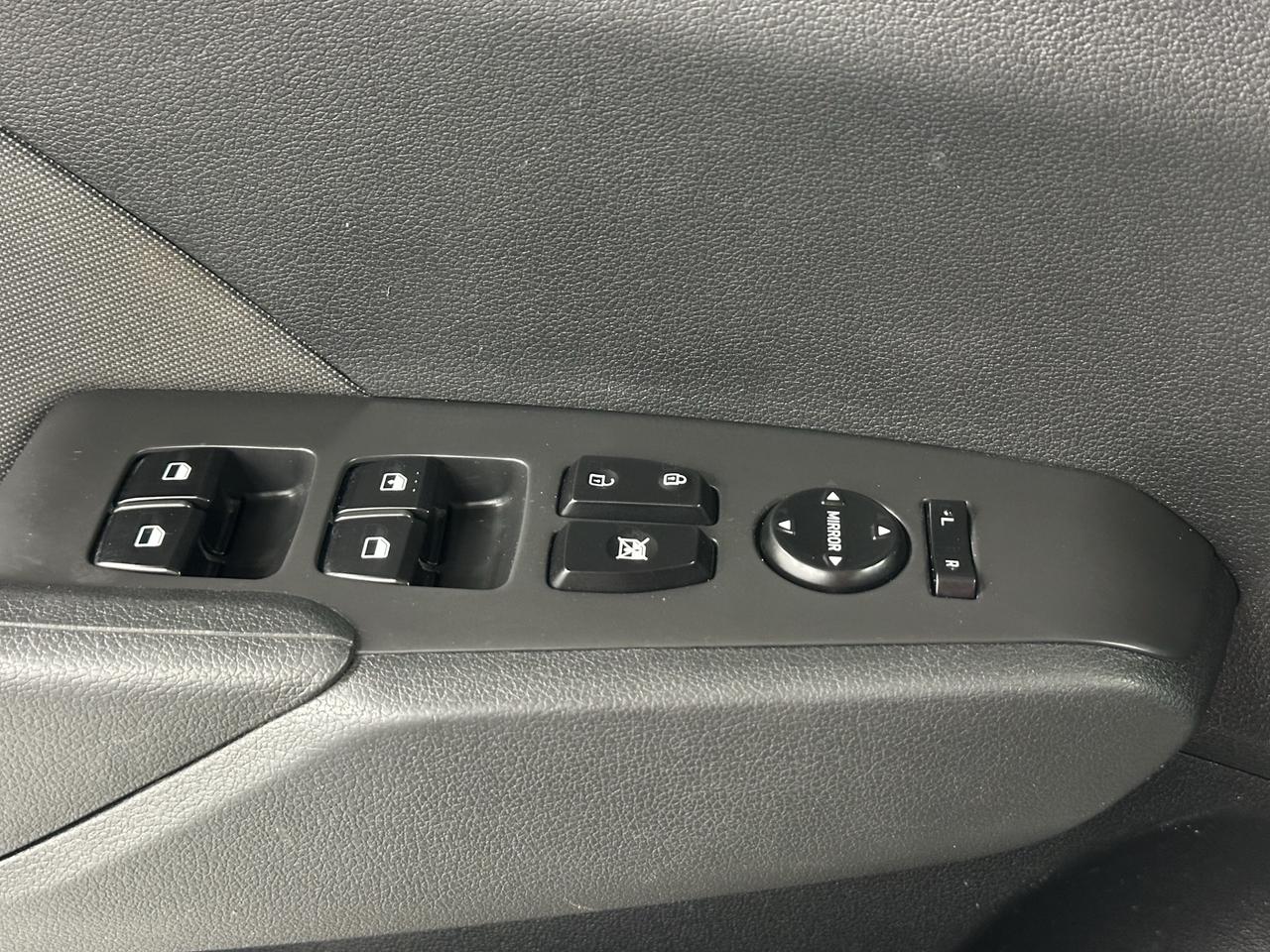 2019 Hyundai Accent 5 Door Preferred Auto Photo