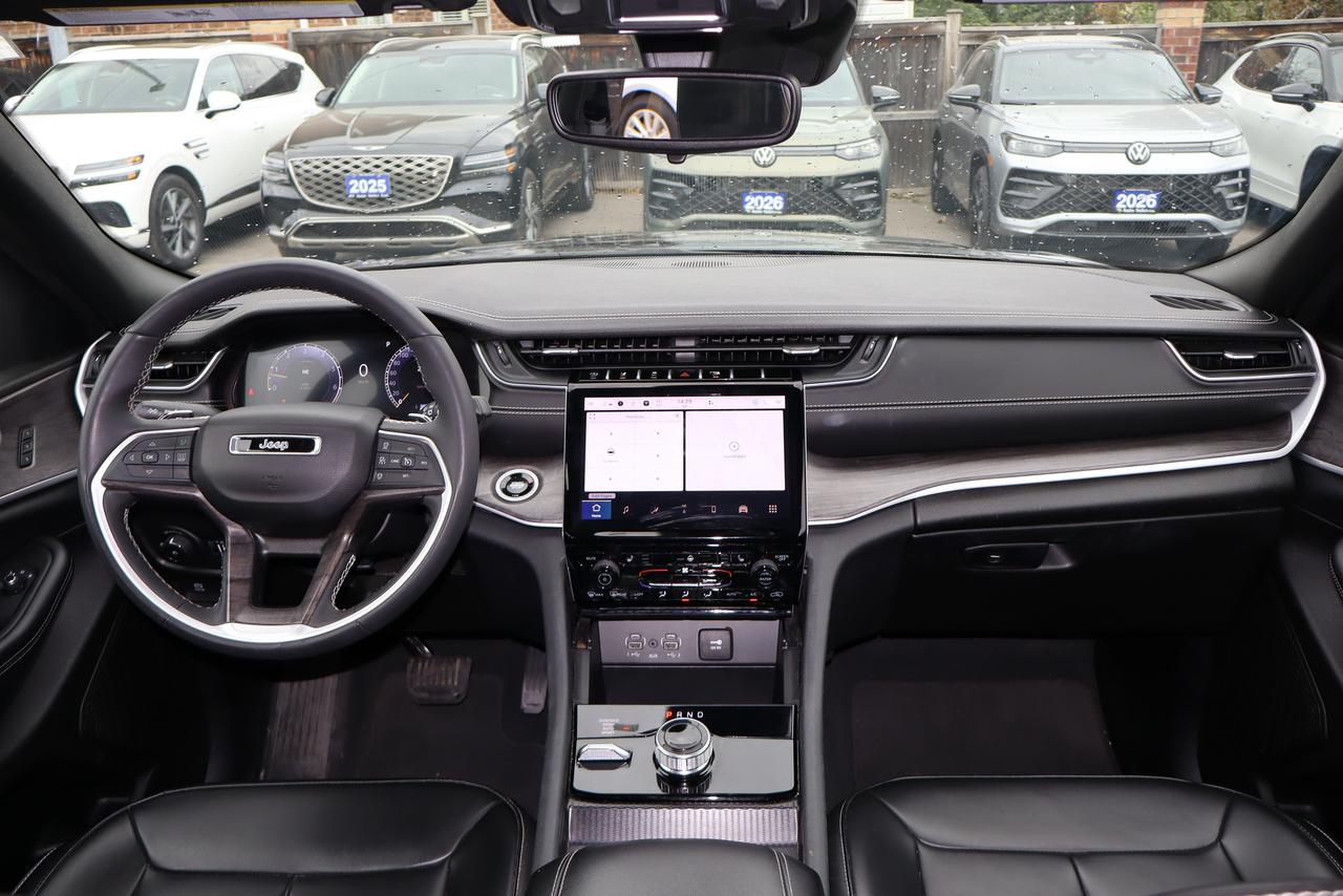 2024 Jeep Cherokee Limited 4X4 Photo