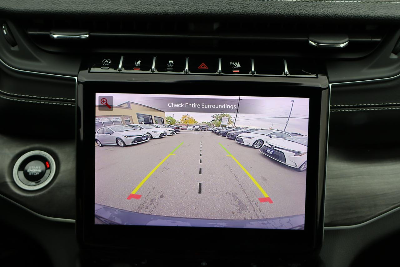 2024 Jeep Cherokee Limited 4X4 Photo