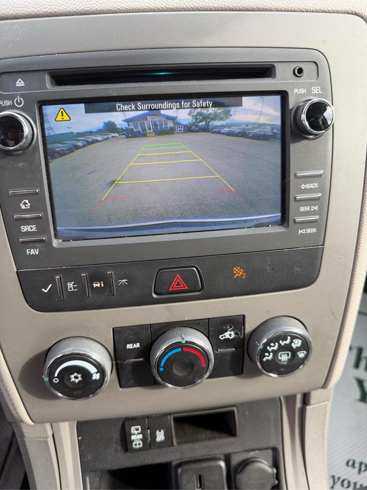 2017 Chevrolet Traverse LS Photo