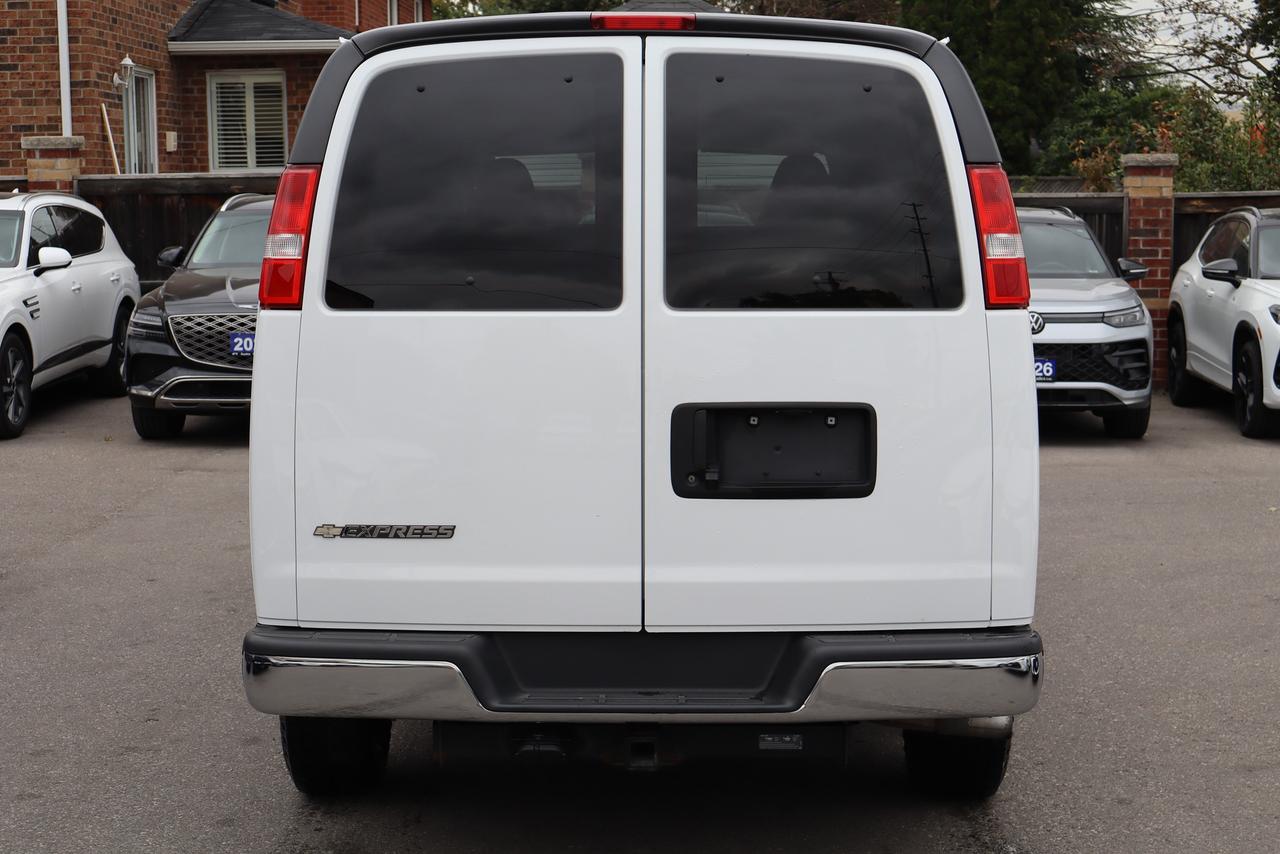 2023 Chevrolet Express RWD 3500 135" LT Photo