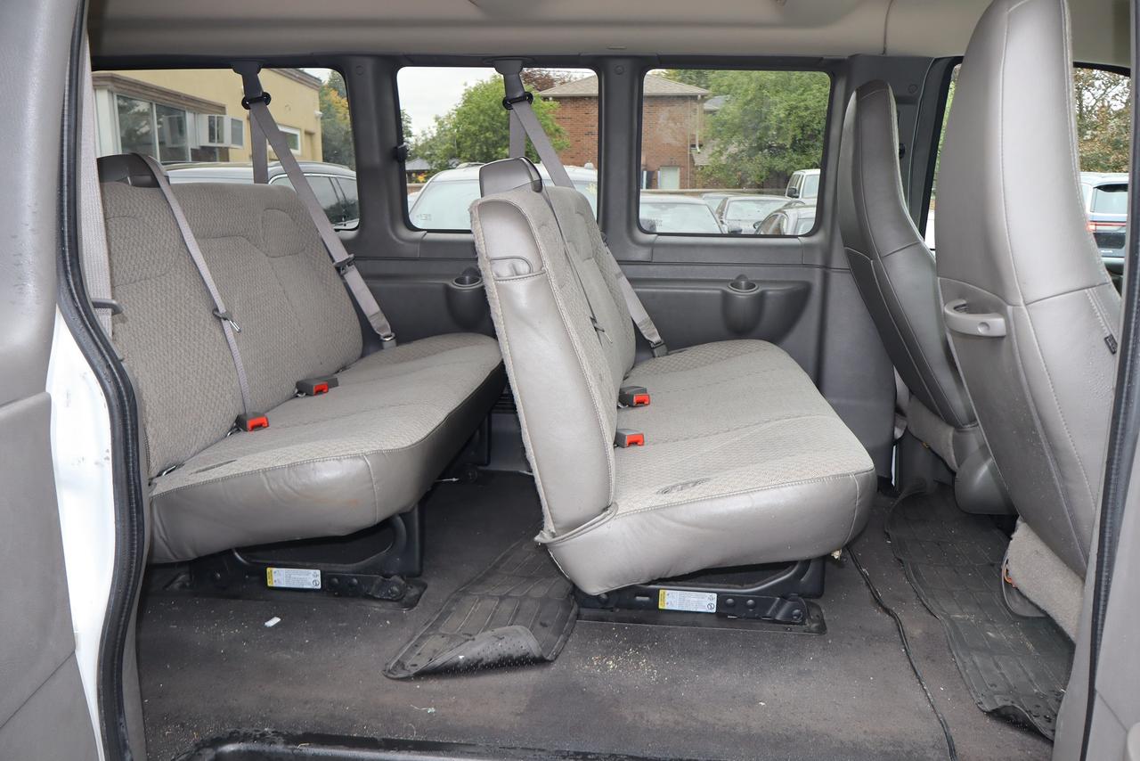 2023 Chevrolet Express RWD 3500 135" LT Photo