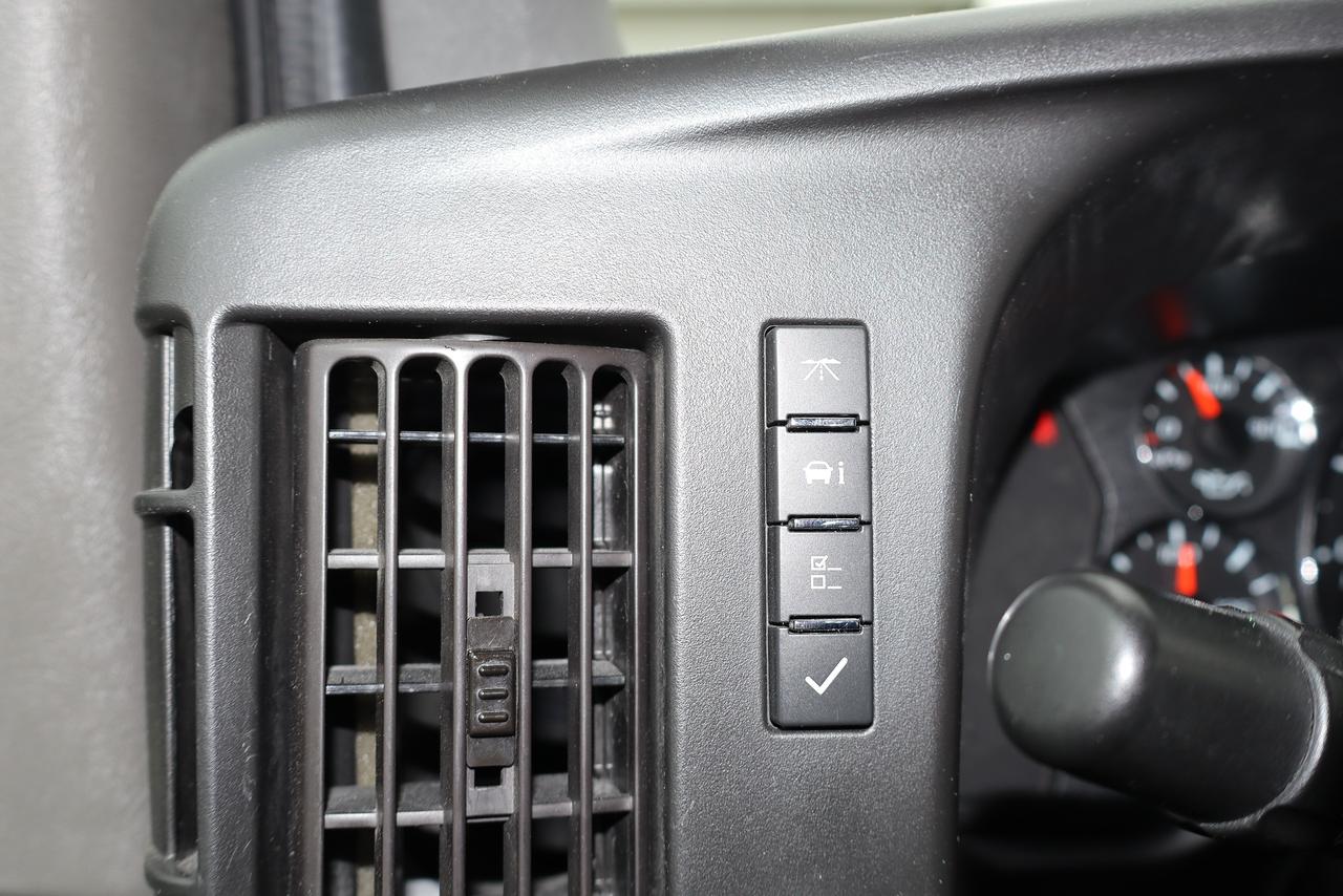 2023 Chevrolet Express RWD 3500 135" LT Photo
