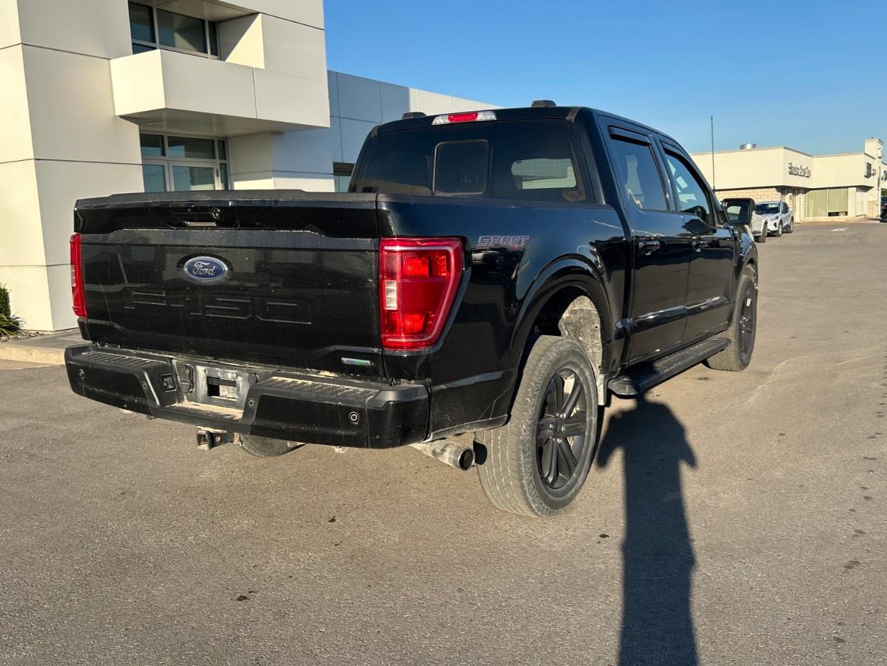2022 Ford F-150 XLT 4WD SuperCrew 5.5' Box Photo2