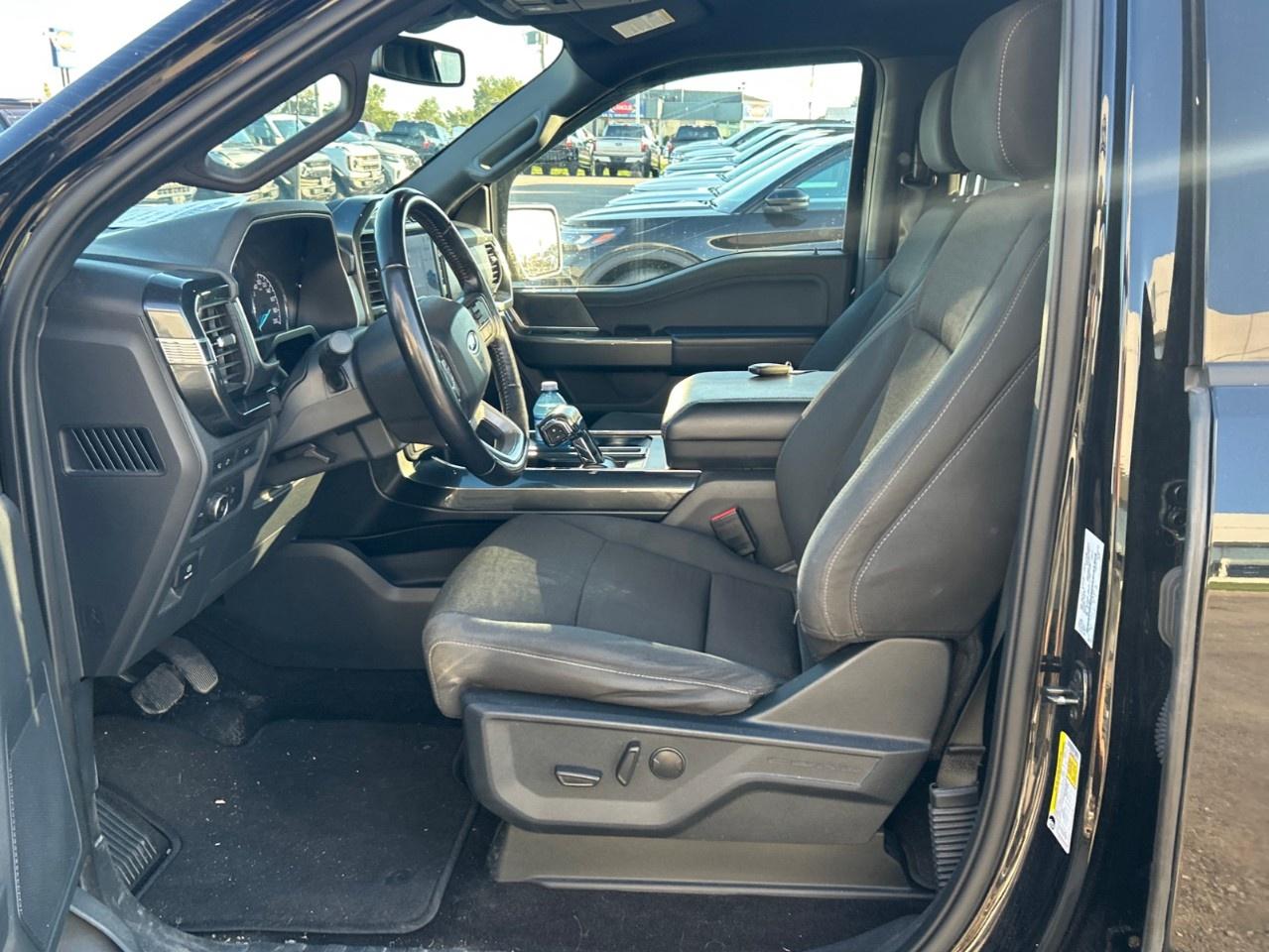 2022 Ford F-150 XLT 4WD SuperCrew 5.5' Box Photo