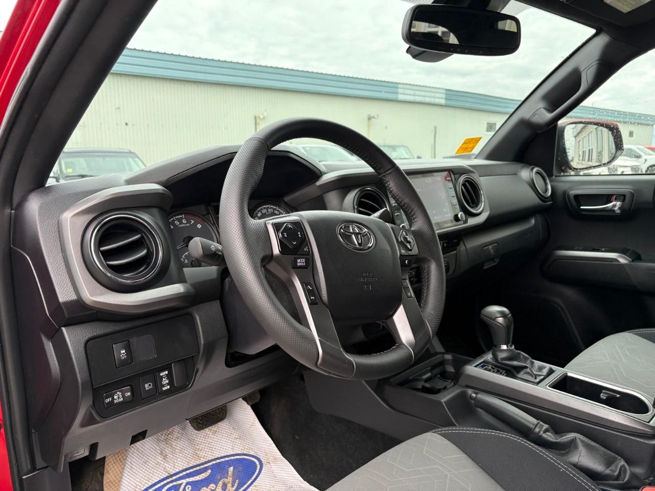 2022 Toyota Tacoma 4x4 Double Cab Auto Photo