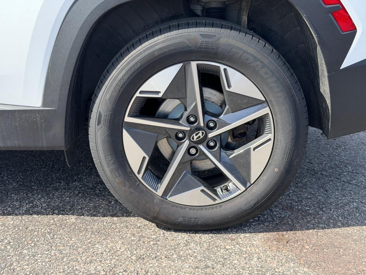 2025 Hyundai Tucson Preferred AWD w/Trend Pkg [TUCWDK2EPRTR] Photo3