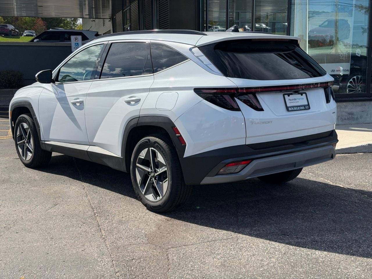 2025 Hyundai Tucson Preferred AWD w/Trend Pkg [TUCWDK2EPRTR] Photo