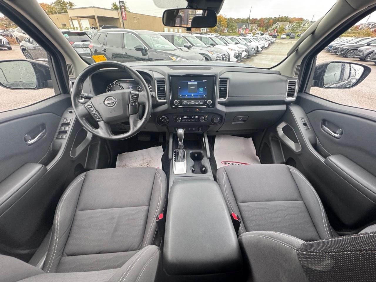 2022 Nissan Frontier  Photo