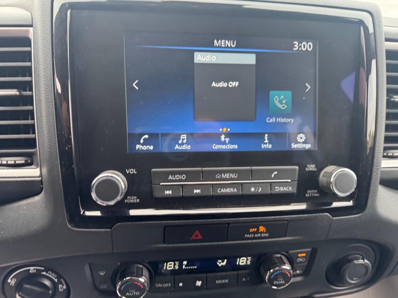 2022 Nissan Frontier  Photo