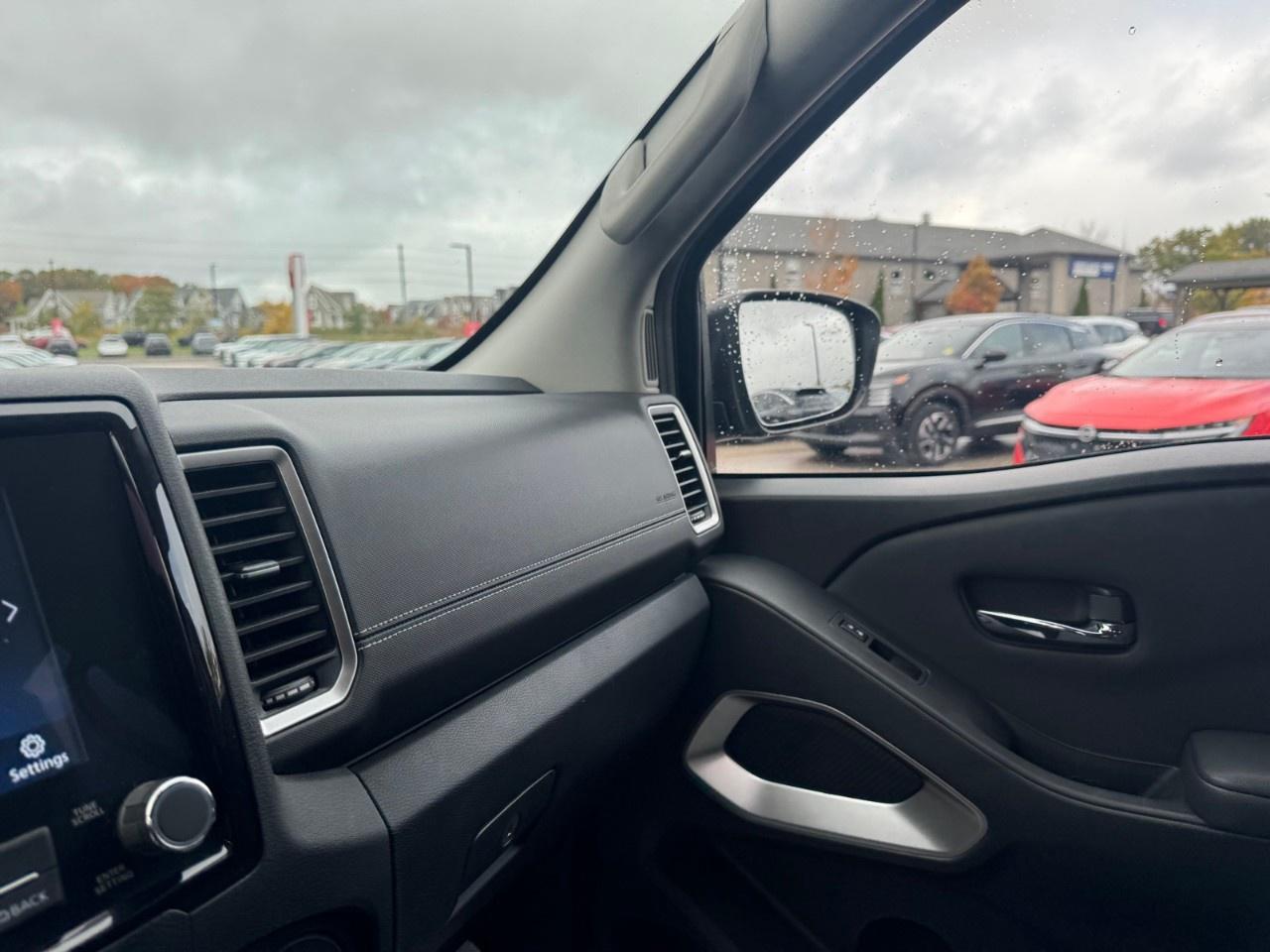 2022 Nissan Frontier  Photo