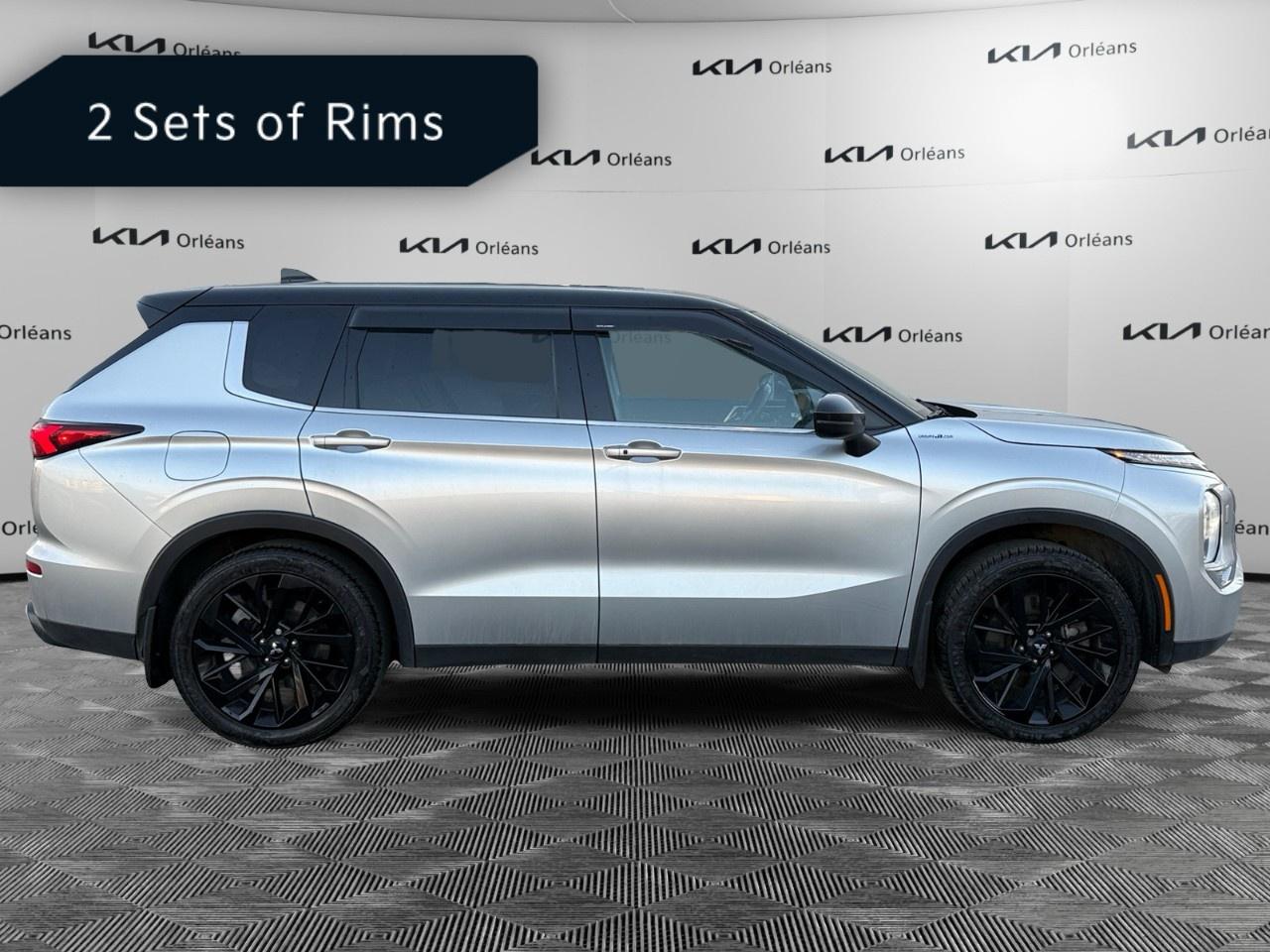 2023 Mitsubishi Outlander NOIR S-AWC Photo