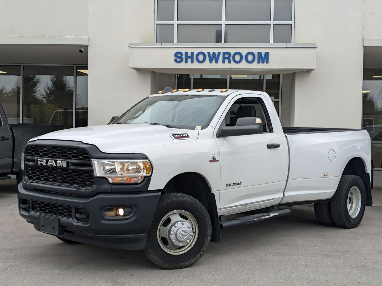 2019 RAM 3500 TRADESMAN 4X4 REG CAB 8' BOX Photo0