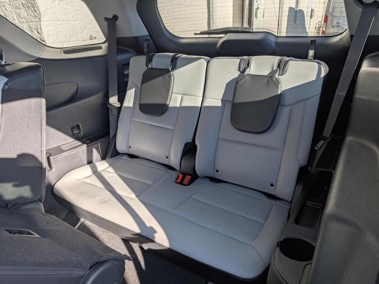 2021 Ford Explorer XLT 4WD Photo