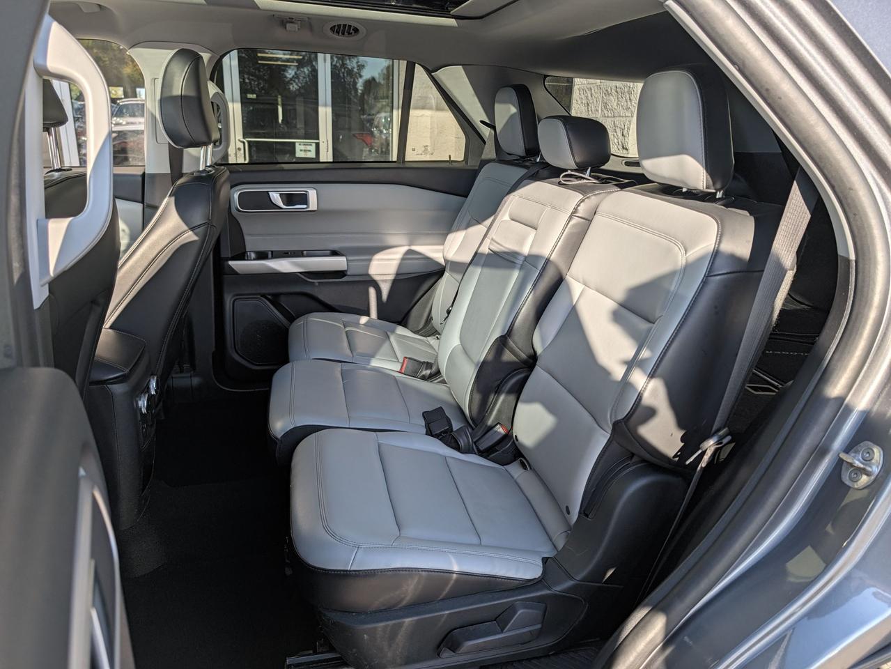 2021 Ford Explorer XLT 4WD Photo