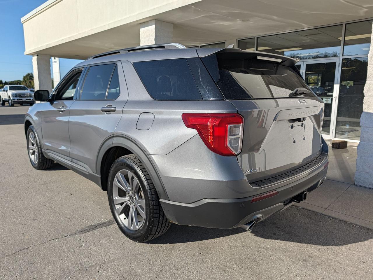 2021 Ford Explorer XLT 4WD Photo