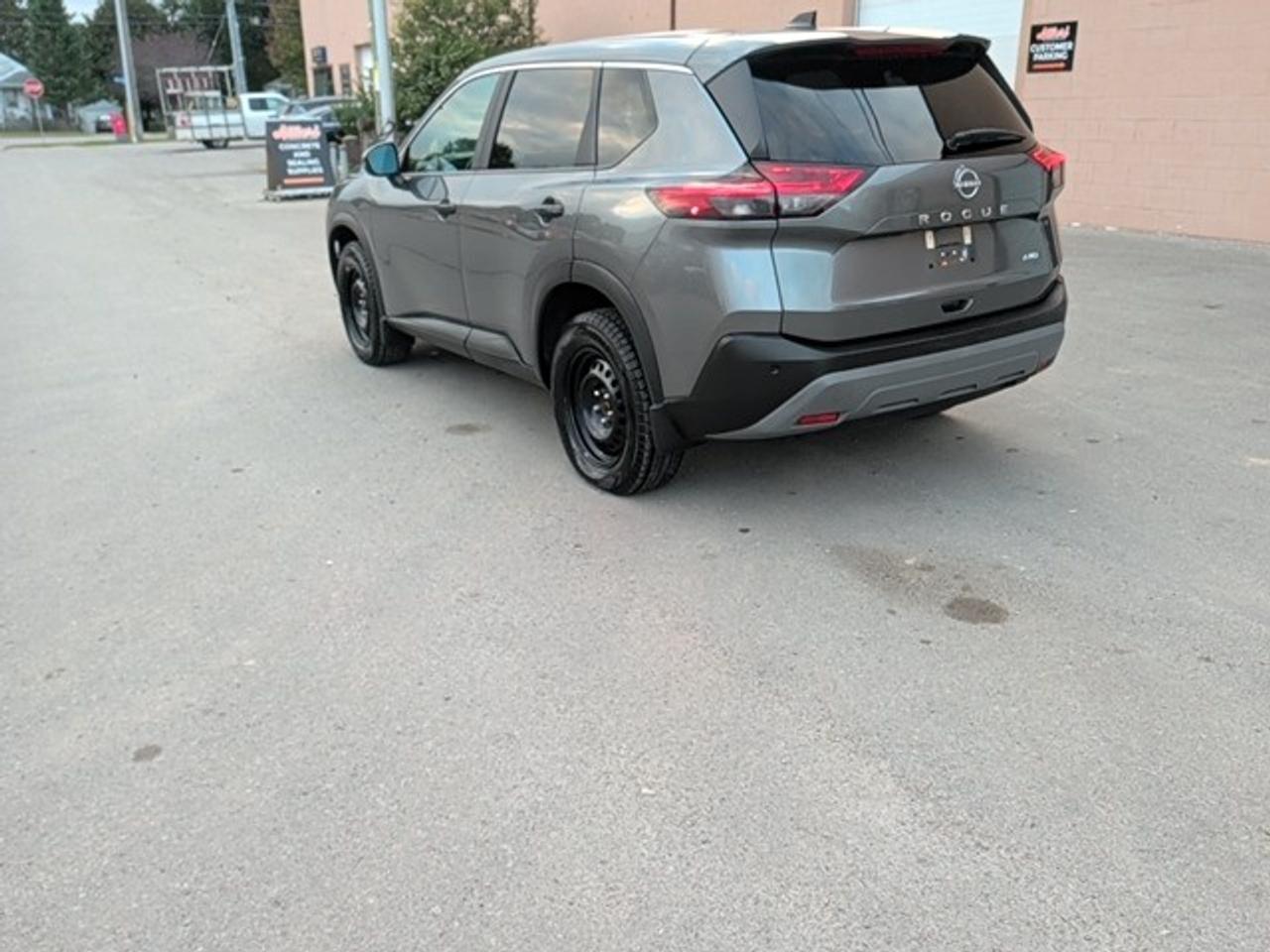 2023 Nissan Rogue S Photo