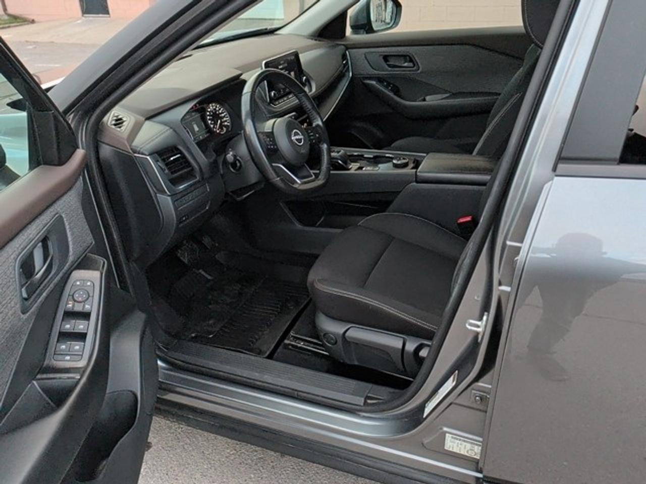 2023 Nissan Rogue S Photo