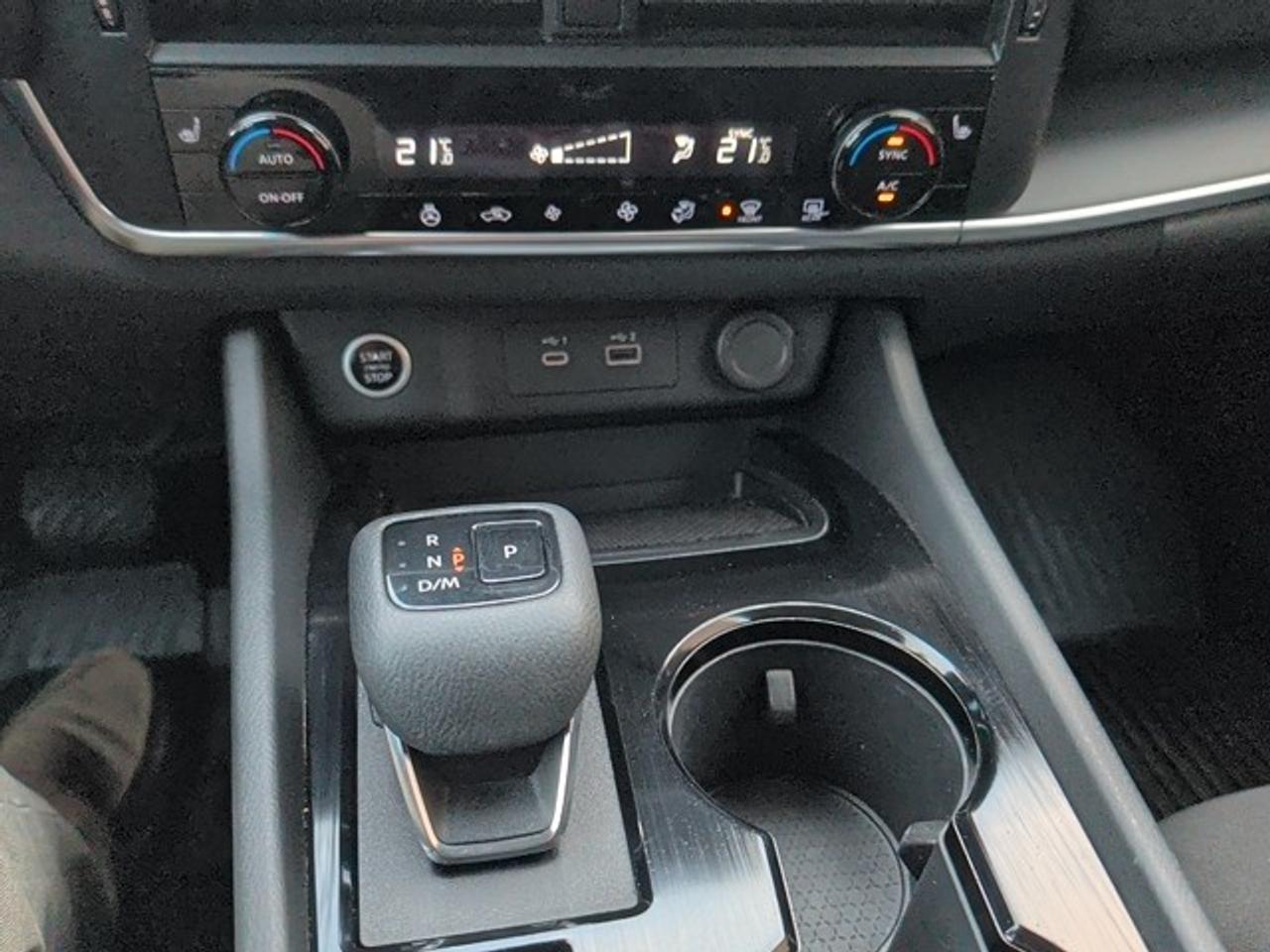 2023 Nissan Rogue S Photo
