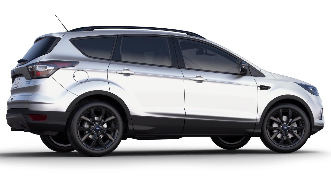 2019 Ford Escape Titanium 4WD Photo2