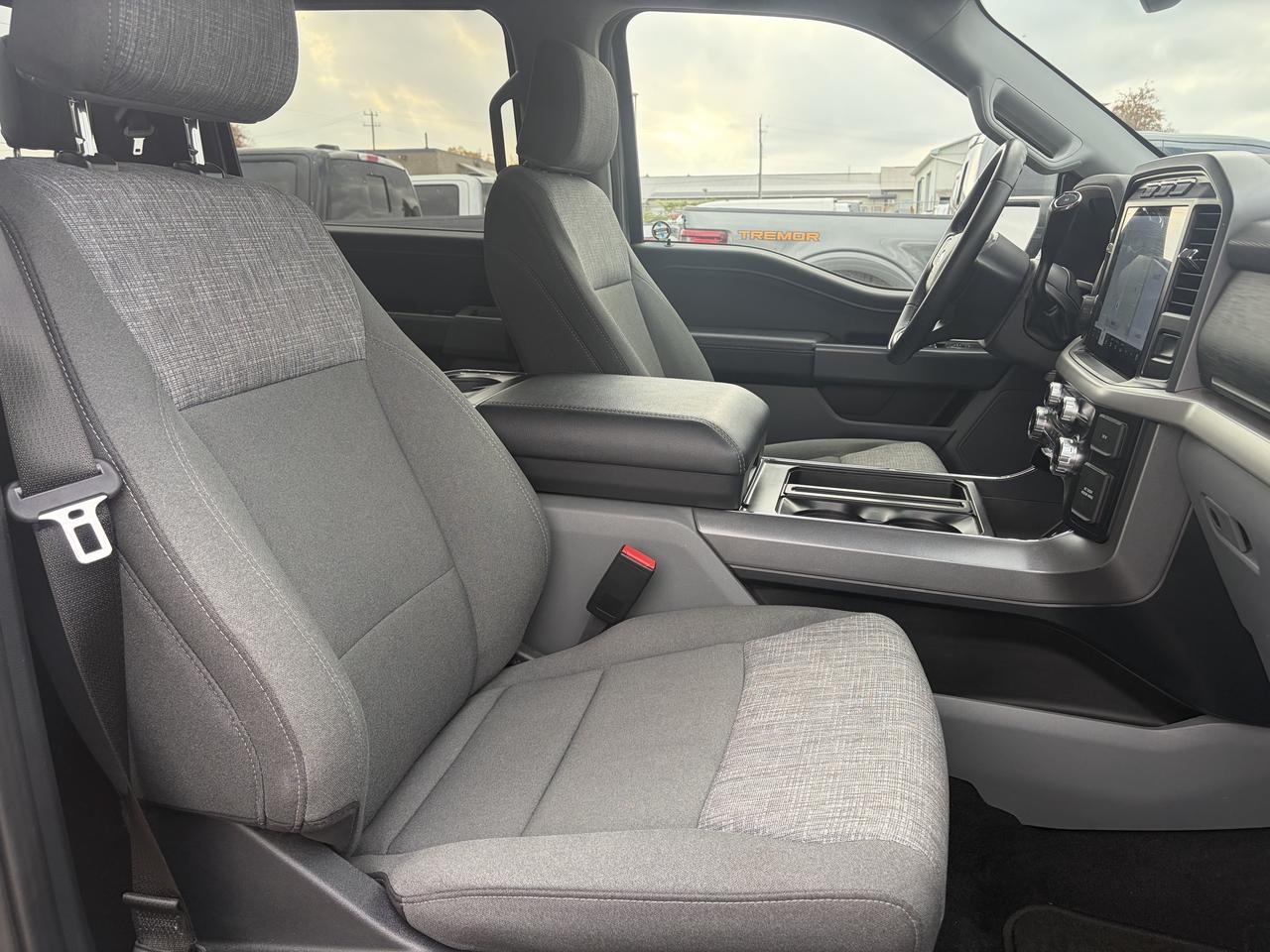 2023 Ford F-150 XLT 4WD SuperCrew 5.5' Box Photo
