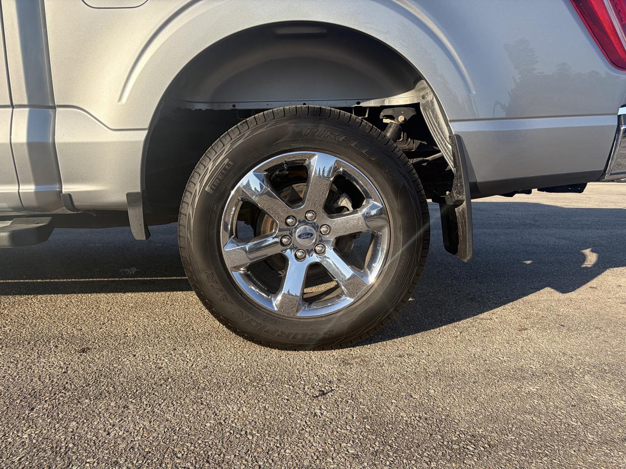 2023 Ford F-150 XLT 4WD SuperCrew 5.5' Box Photo
