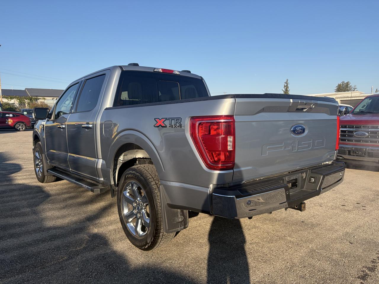 2023 Ford F-150 XLT 4WD SuperCrew 5.5' Box Photo3
